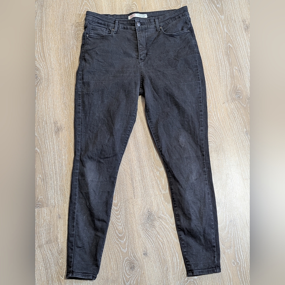 Signature by Levi Strauss Women's Skinny Jeans in Black